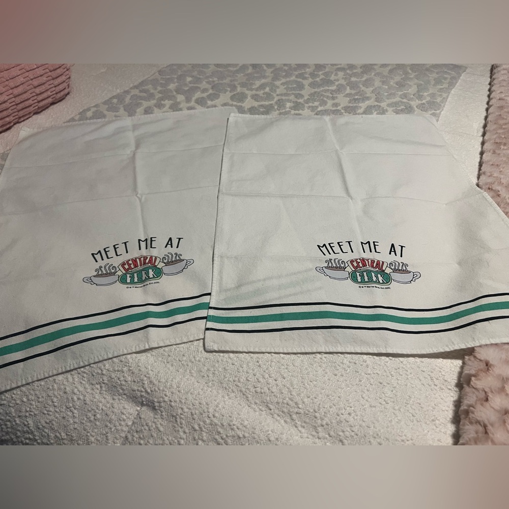 FRIENDS White Towels with Green Stripes